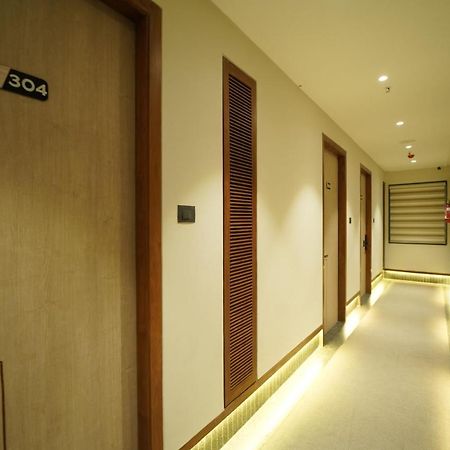 Rāipur Hotel Laksh מראה חיצוני תמונה