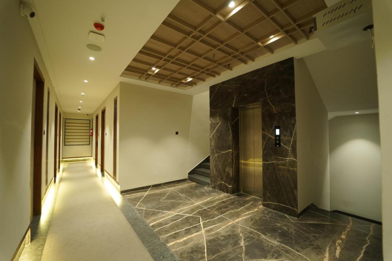 Rāipur Hotel Laksh מראה חיצוני תמונה